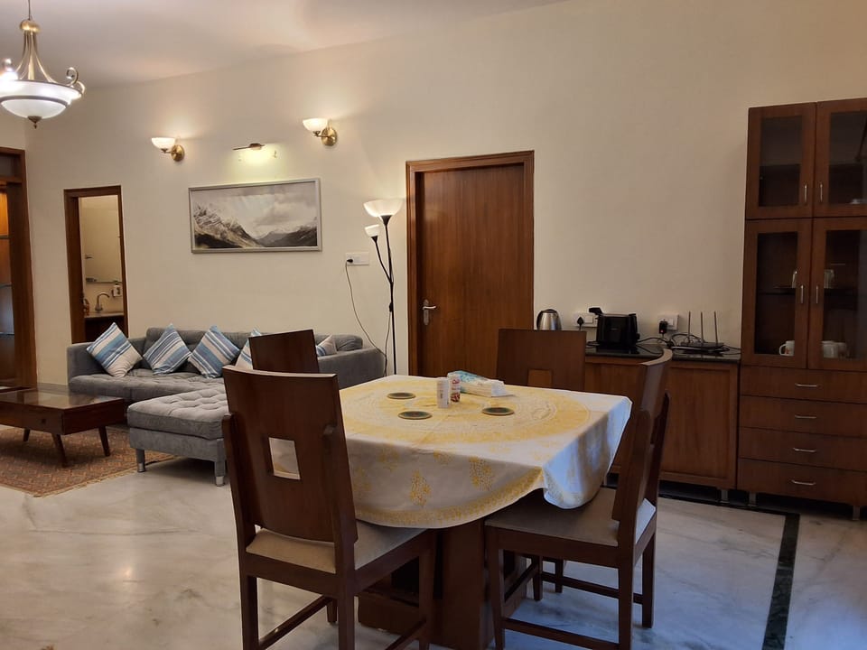 Dining area with Tea station, toaster and electric kettle.