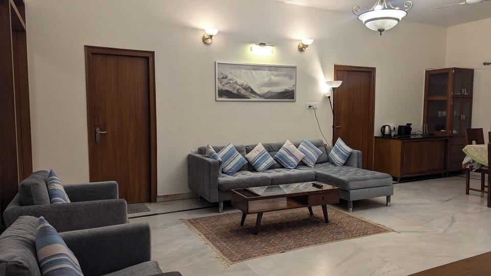 Informal sitting area