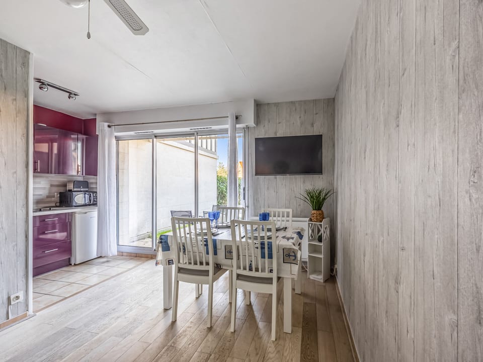 Pièce à vivre avec cuisine ouverte