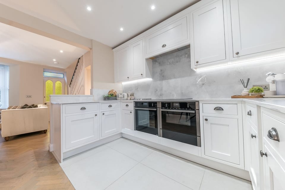 Heather Mere Cottage Bowness Kitchen