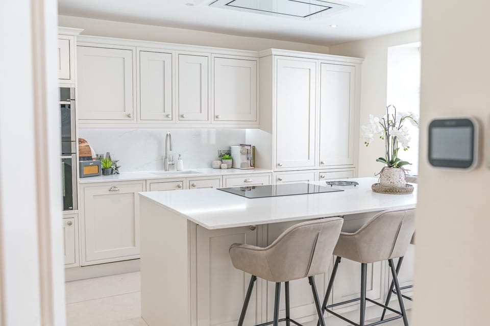Edge Mere Apartment Kitchen