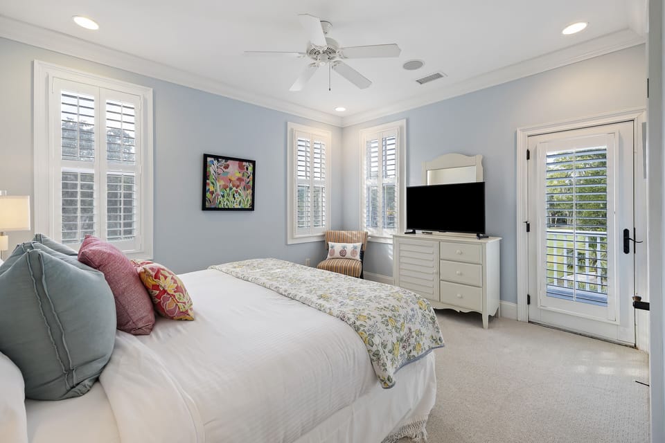 Bedroom 2 - King - TV - Balcony Access - Private Bathroom - Second Floor