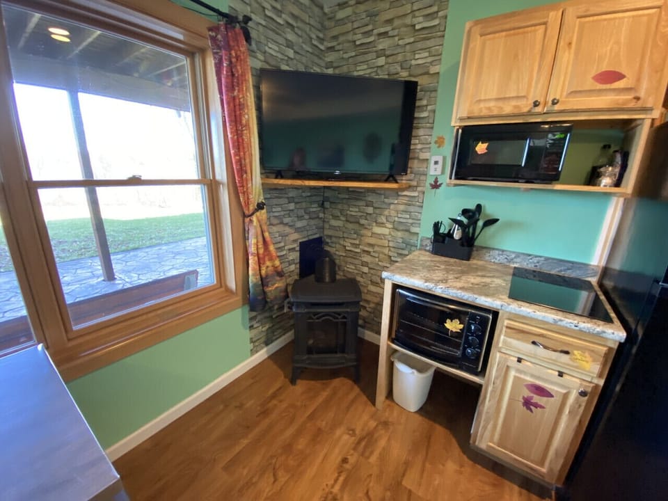 Can`t decide between fireplace or movie?  No need cuz here you get it all.