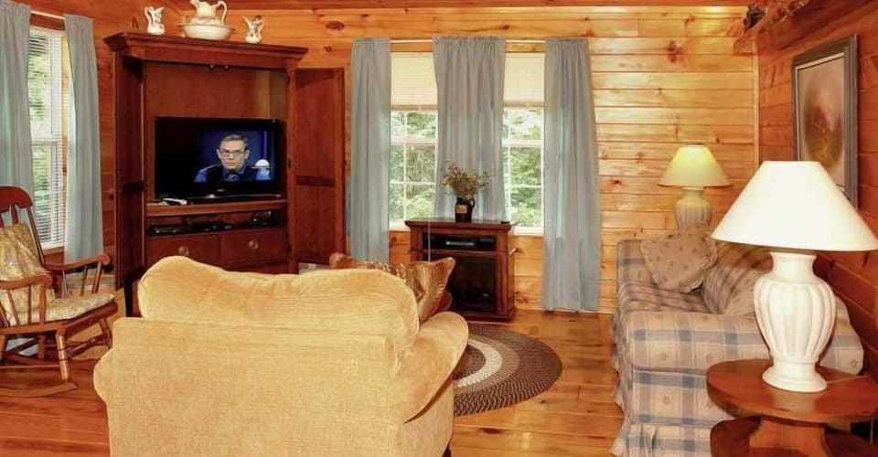 James-Branch-LR-2BR