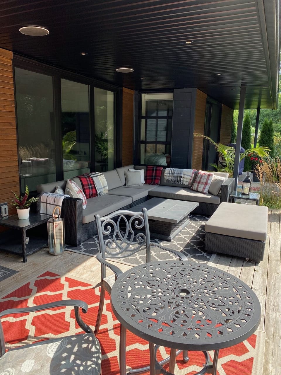 Covered back deck
