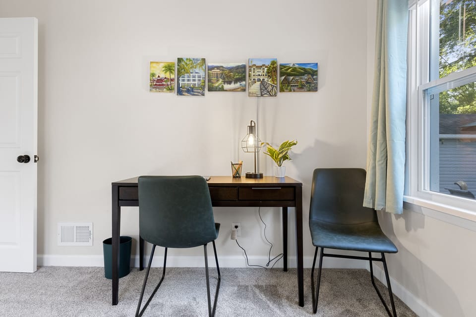 Dedicated Office (bedroom 3) with a Queen size air mattress available