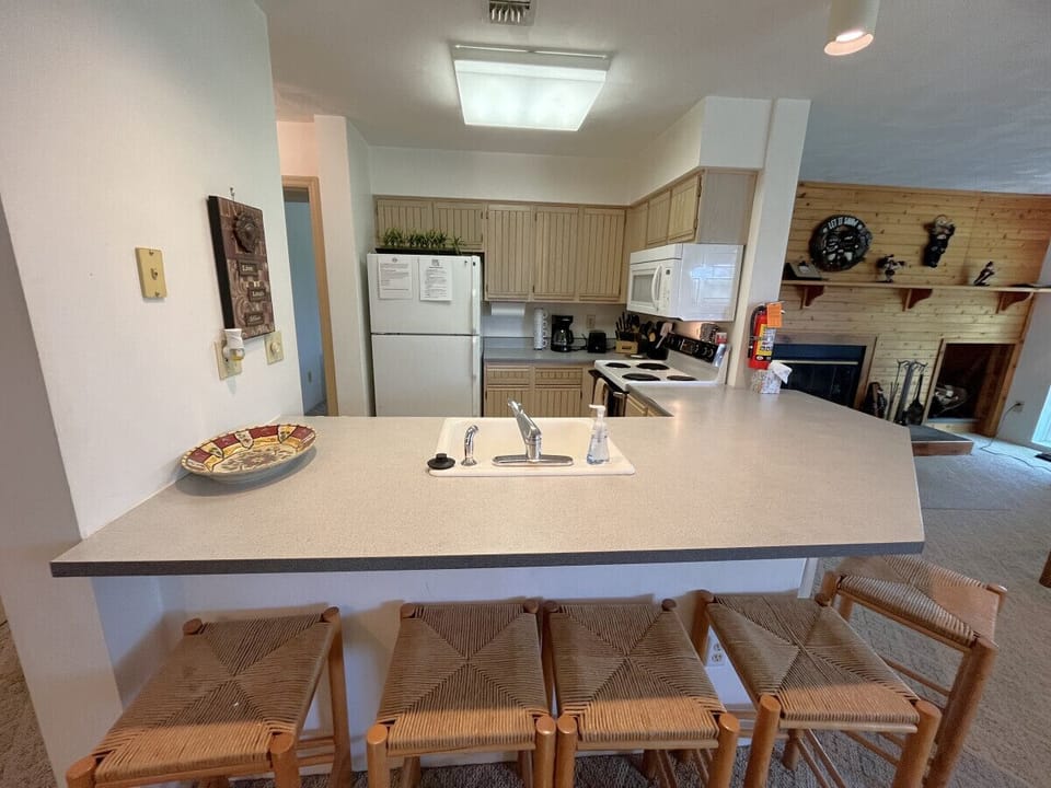 Plenty of counterspace for entertaining