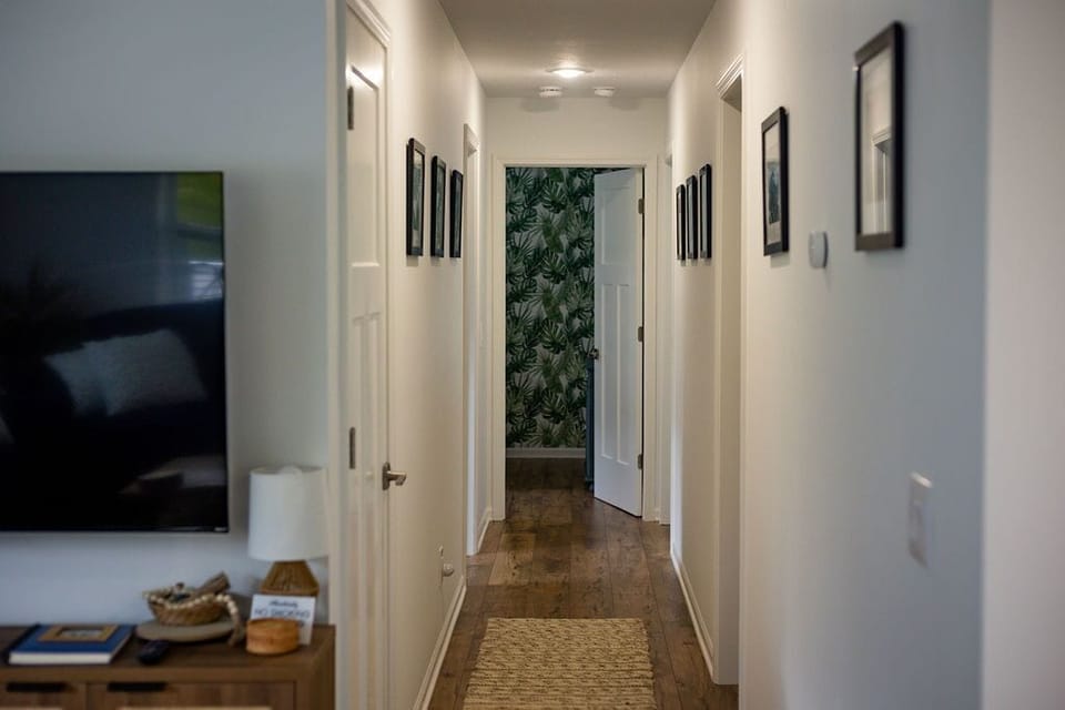 The hallway that leads to amazing sleeps....