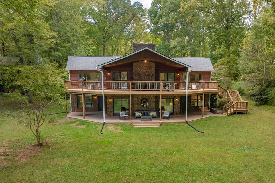 Exterior Back Yard