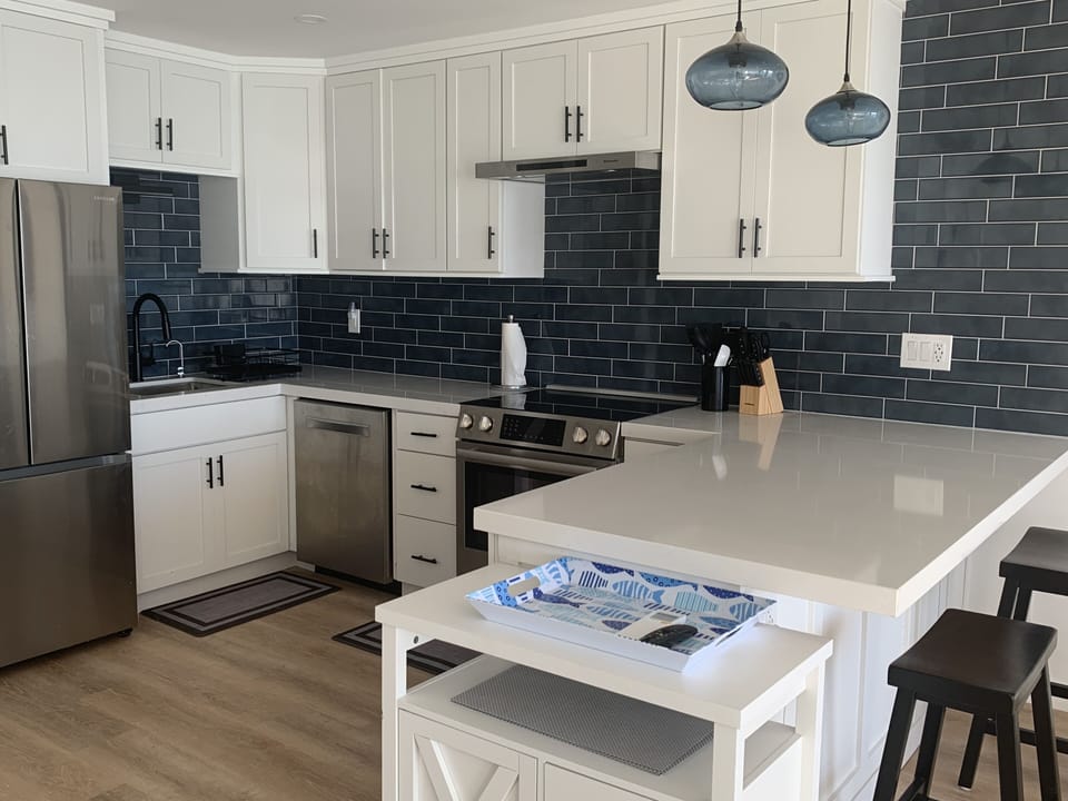 Newly remodeled kitchen with excellent appliances