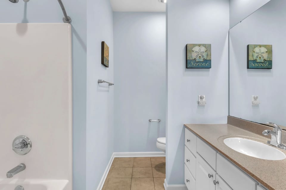 Master Bath #2 - East