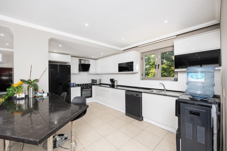 Equipped kitchen