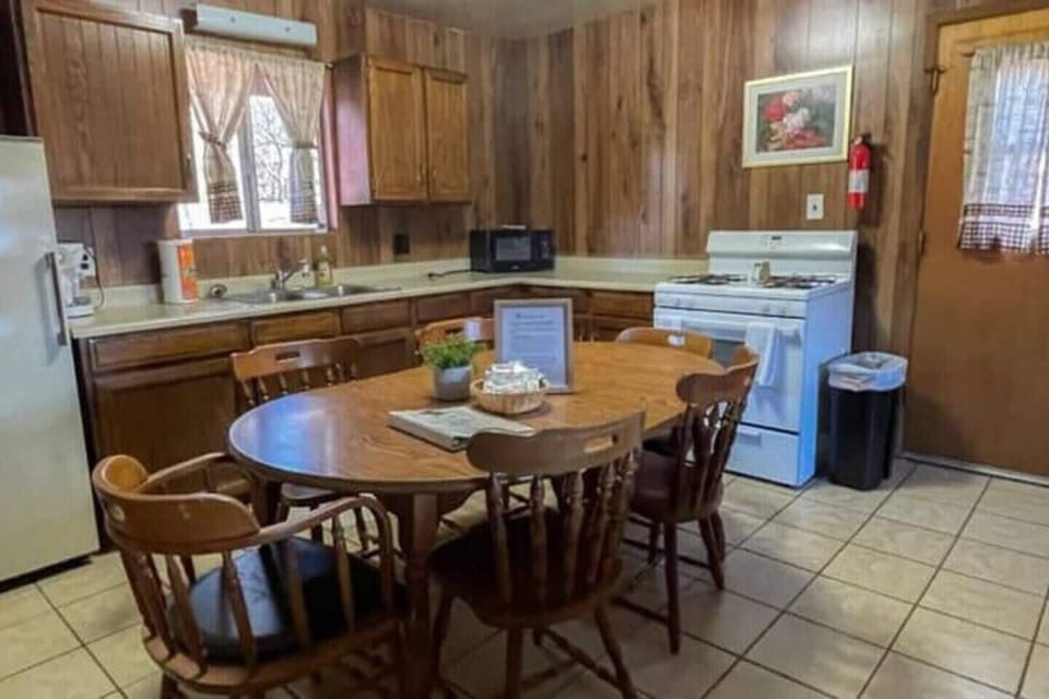 Dining Room/Kitchen