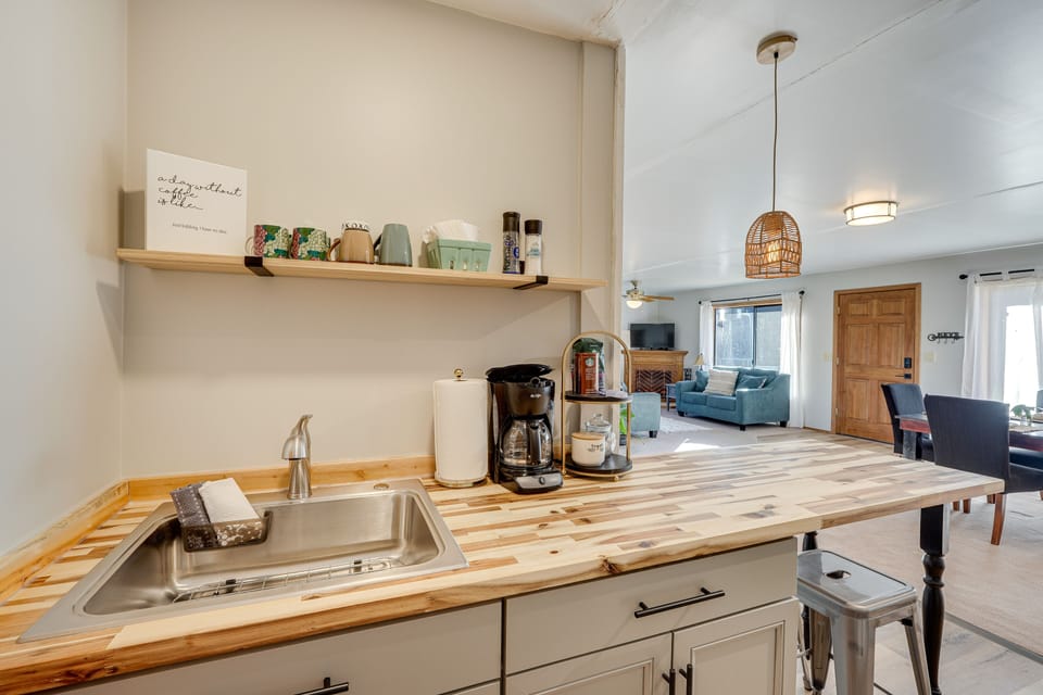 Kitchenette | Hot Plate