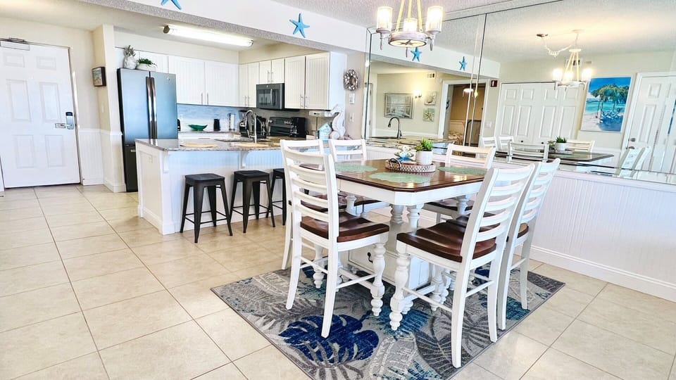 Dining Room, Dining Table, Furniture, Indoors, Table