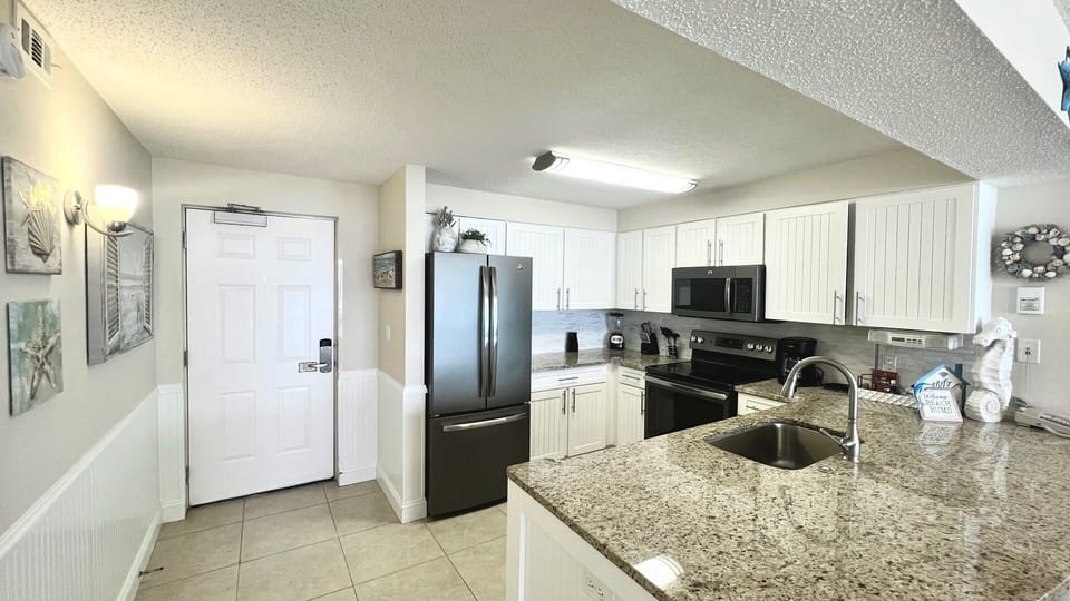 Indoors, Kitchen, Sink, Sink Faucet, Refrigerator