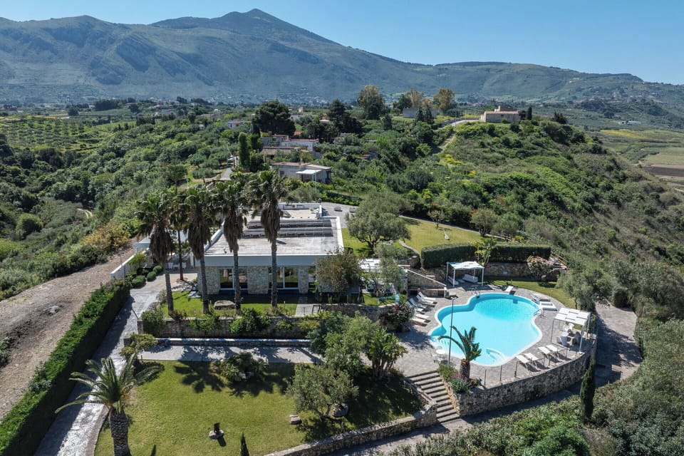 Garden, Pool, Scenic View
