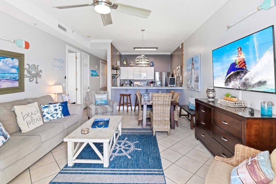 Open Floor Plan: Living Room & Dining Area
