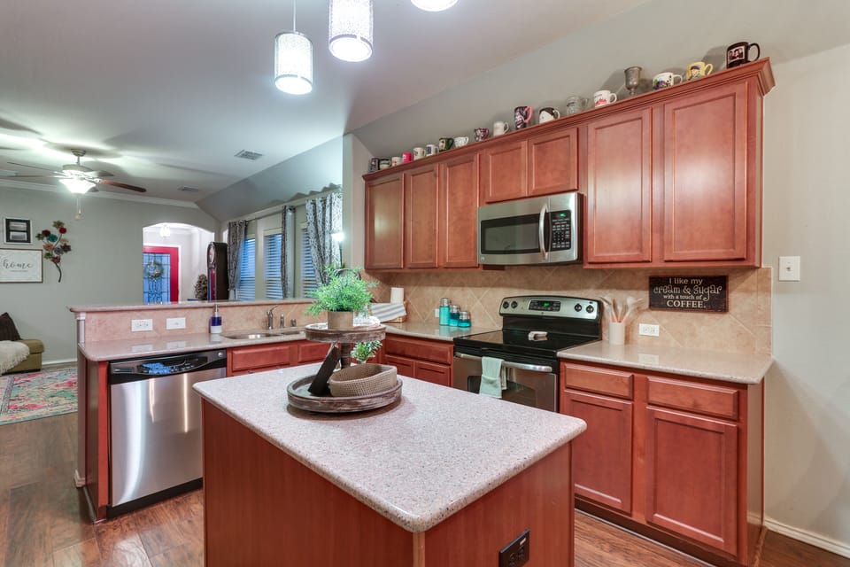 Kitchen | Coffee Maker | Spices | Toaster Oven | Crockpot | Blender