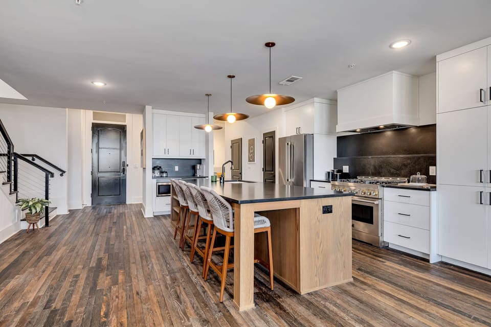Cook & connect in this open kitchen w/ generous prep space & modern appliances