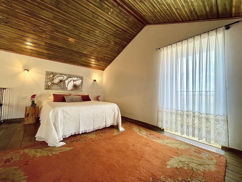 Cama