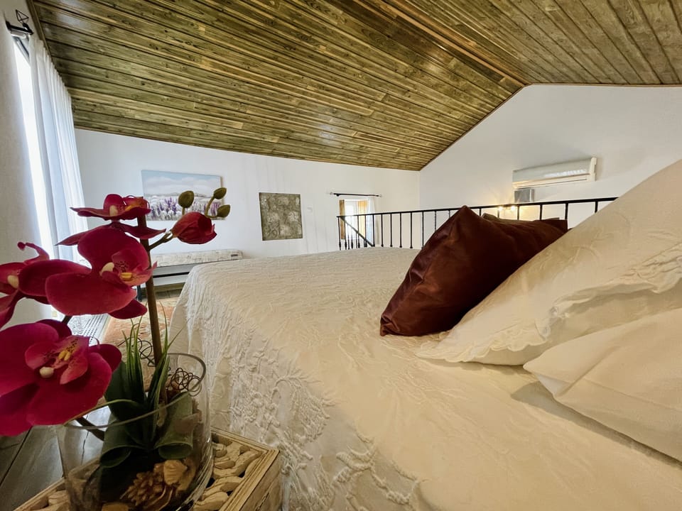 Cama