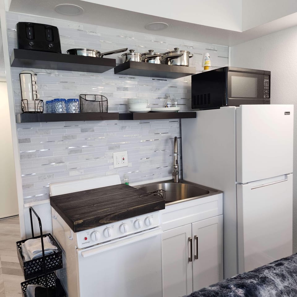 Kitchenette