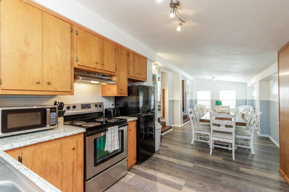 Full Kitchen