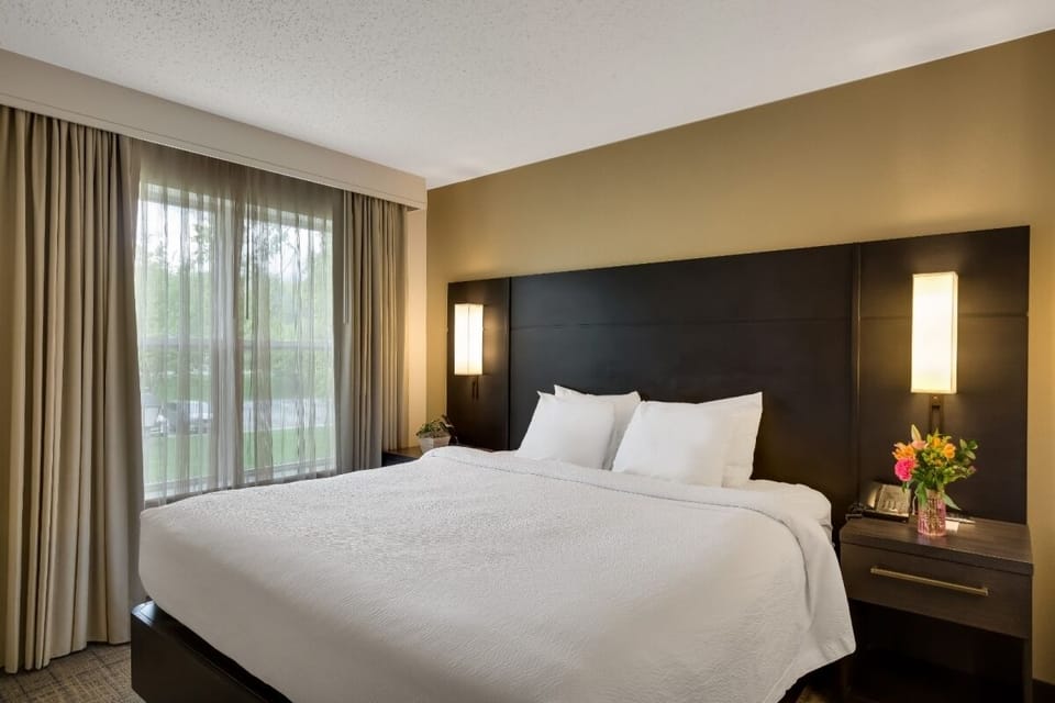 Comfortable unit with Queen bed