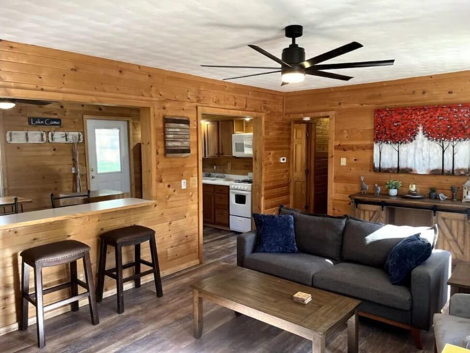 Living Room, view to Kitchen