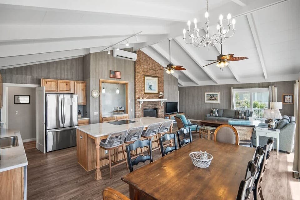 Living Room, Dining Area, Kitchen Open Concept 