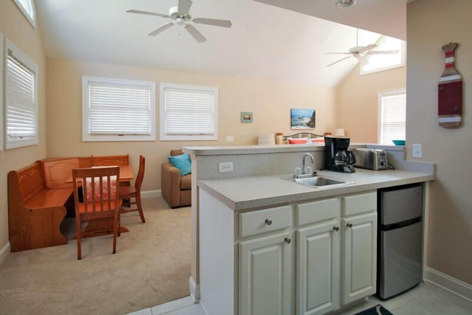Efficiency Apartment over Garage Kitchenette