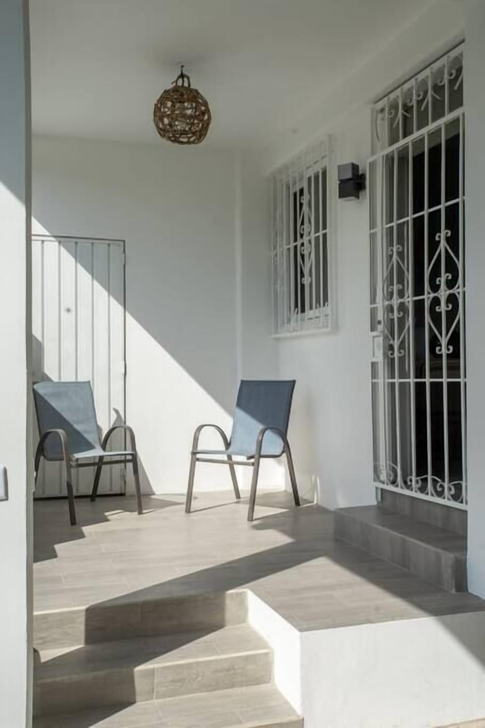 Another seating area at your front door.