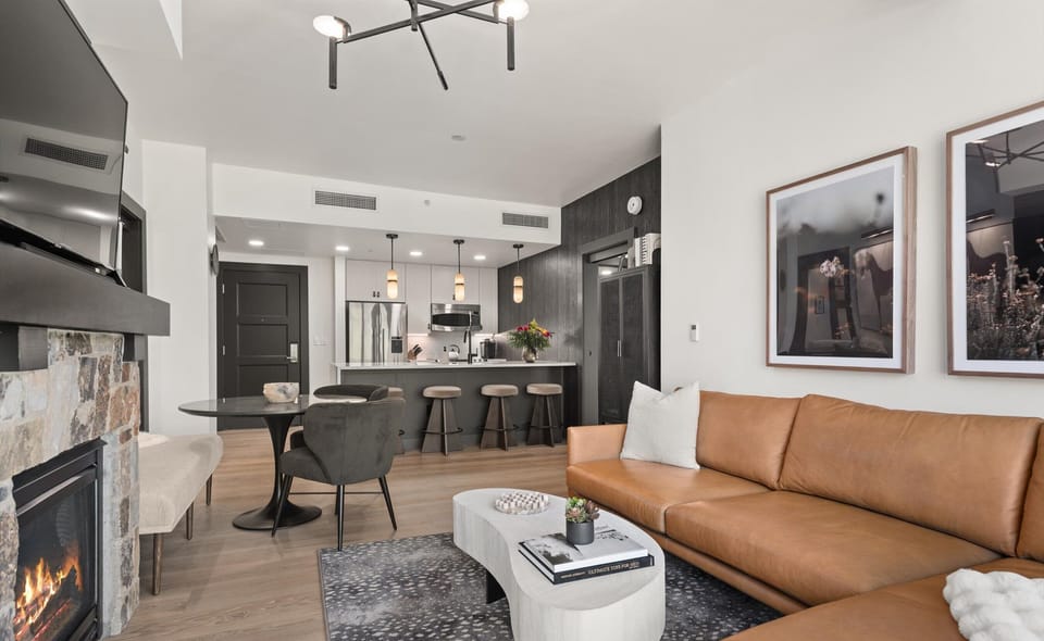 Dining Room / Kitchen