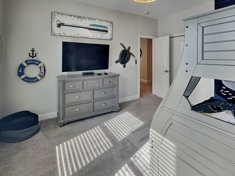Third Bedroom - Twin/Full Bunkbed with TV