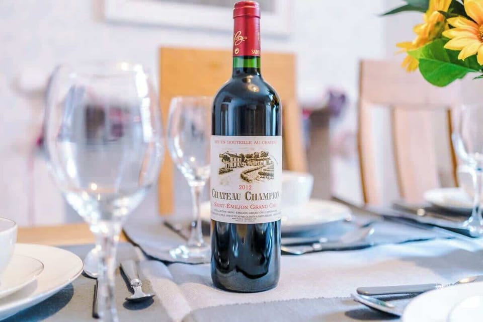 The spacious dining room has space to seat up to 6 people comfortably and is the perfect space to sit down with family and friends for an evening meal or catch up on emails if you are working remotely.