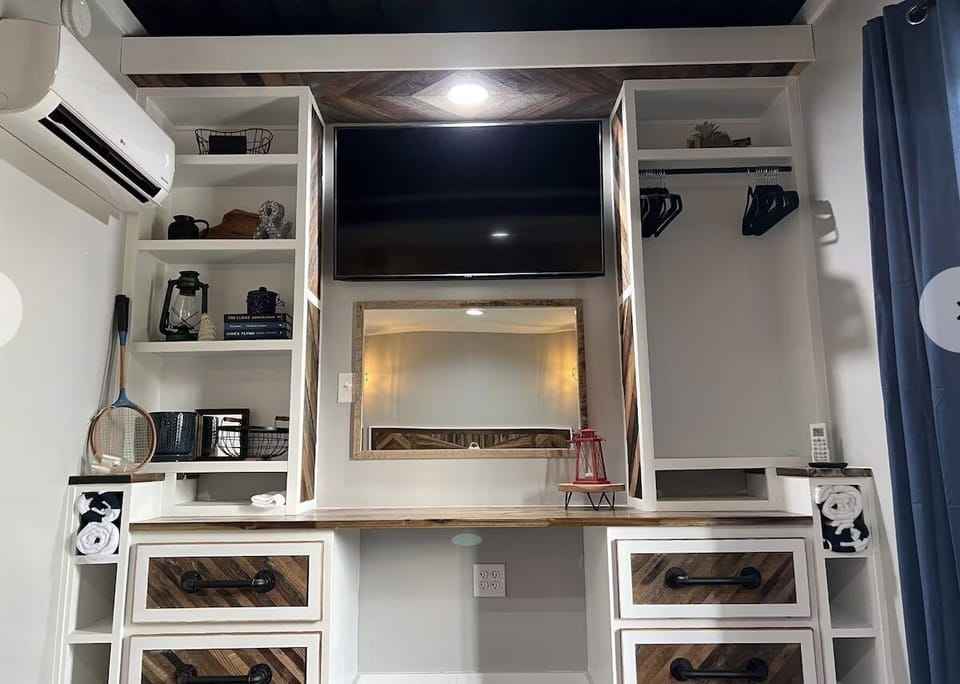 Bedroom shelves