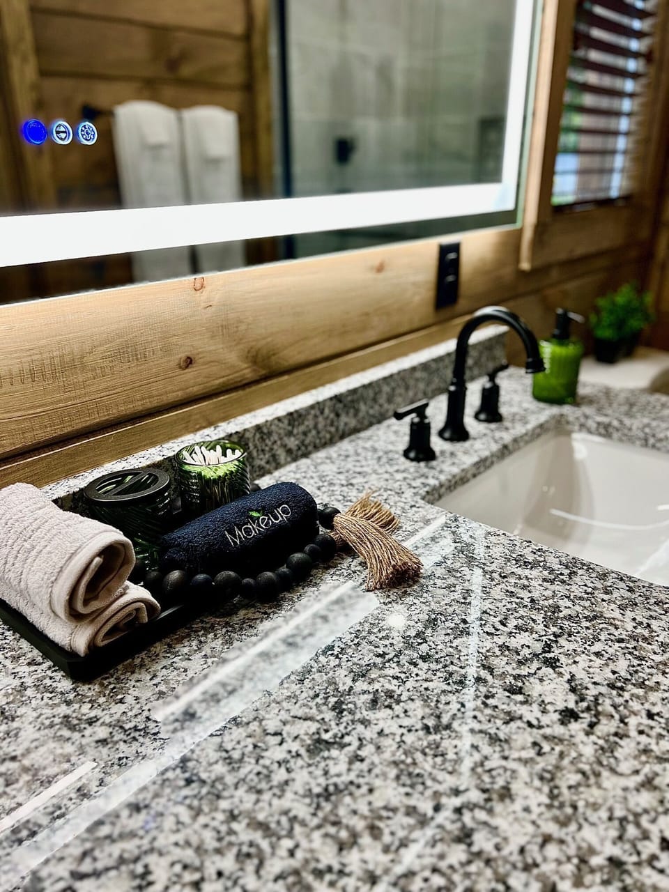 Hand towels/Make-Up towels provided each bathroom