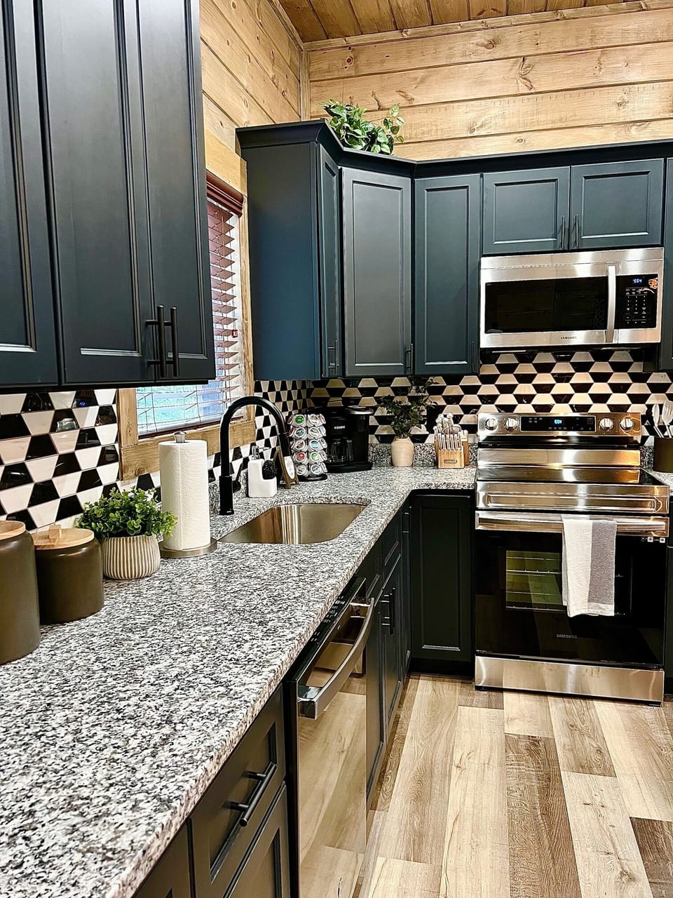 Kitchen fully equipped
