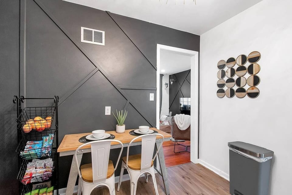 Cute Dining Space in Kitchen