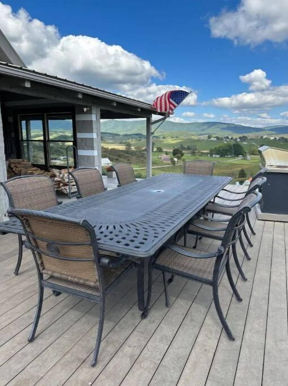 Outside dinner plans anyone? 