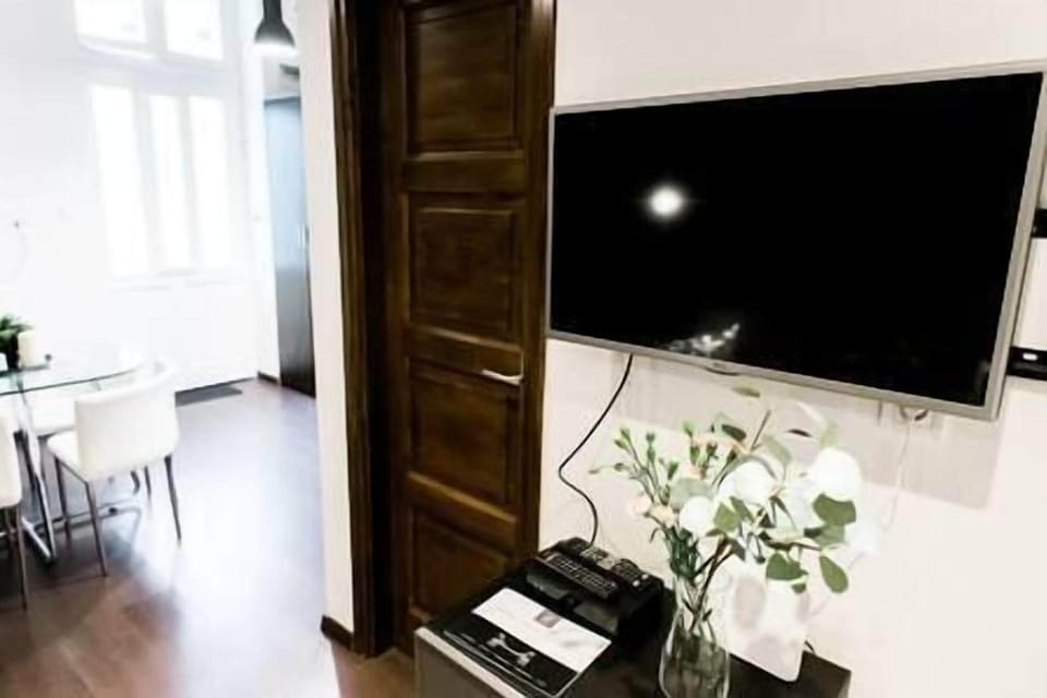 TV