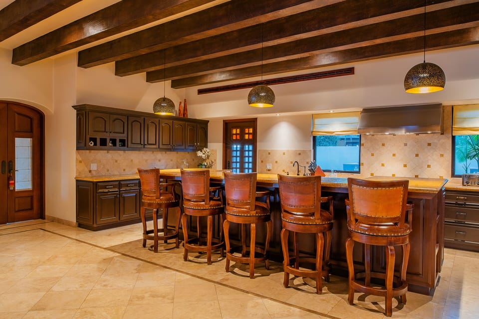Indoor-Living-Dining-Kitchen-Island-Seats-5