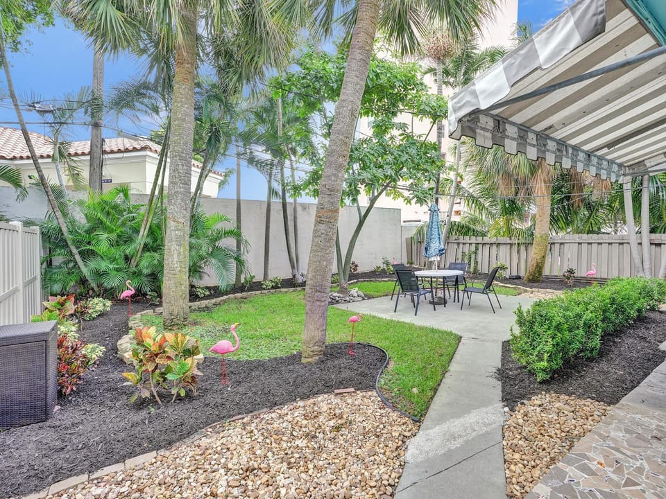 shared patio and outdoor dining 