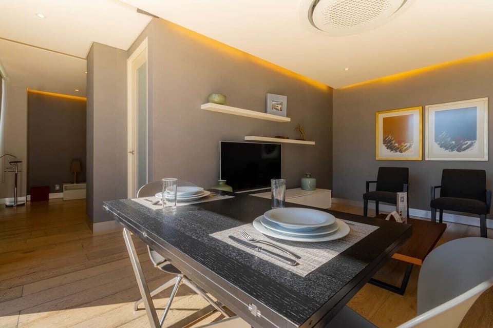 Where fine dining meets luxurious comfort.


