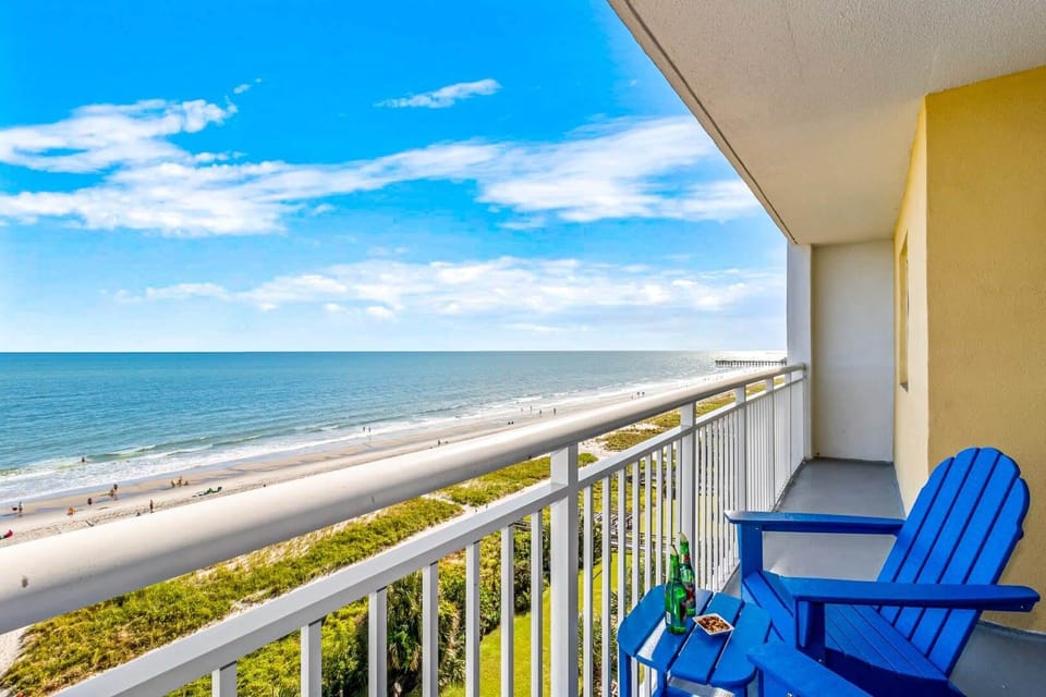 Soak in the panoramic ocean views from your private balcony. With the sound of the waves and the sparkle of the sea stretching to the horizon, this serene escape is perfect for unwinding and savoring the beauty of the coast