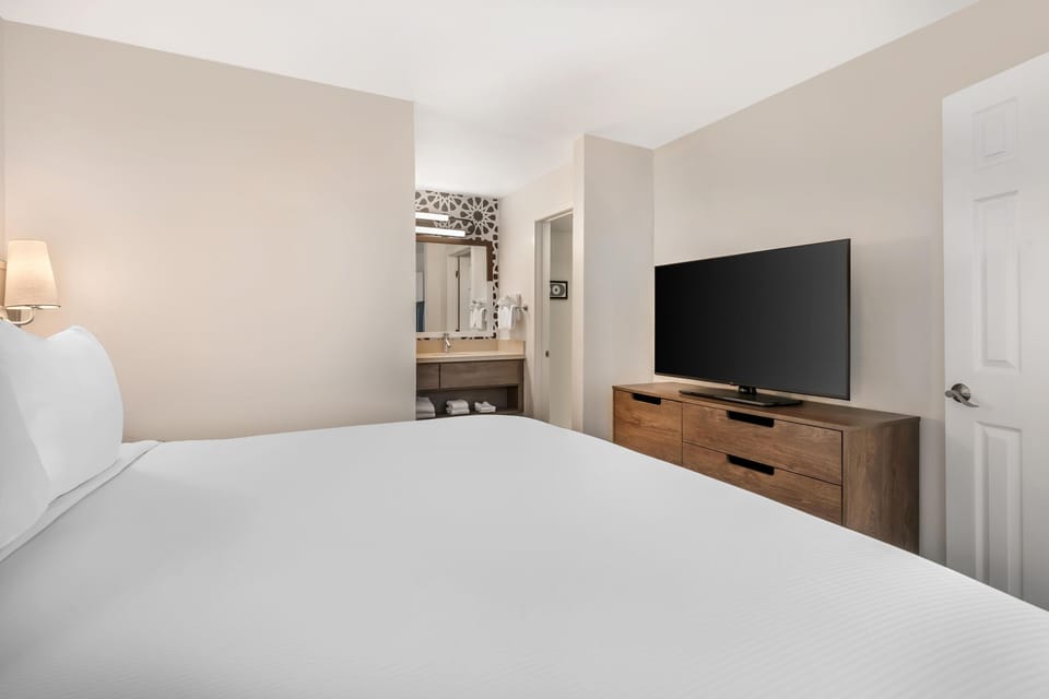 Bedroom. Interior and views may vary based on location and availability.