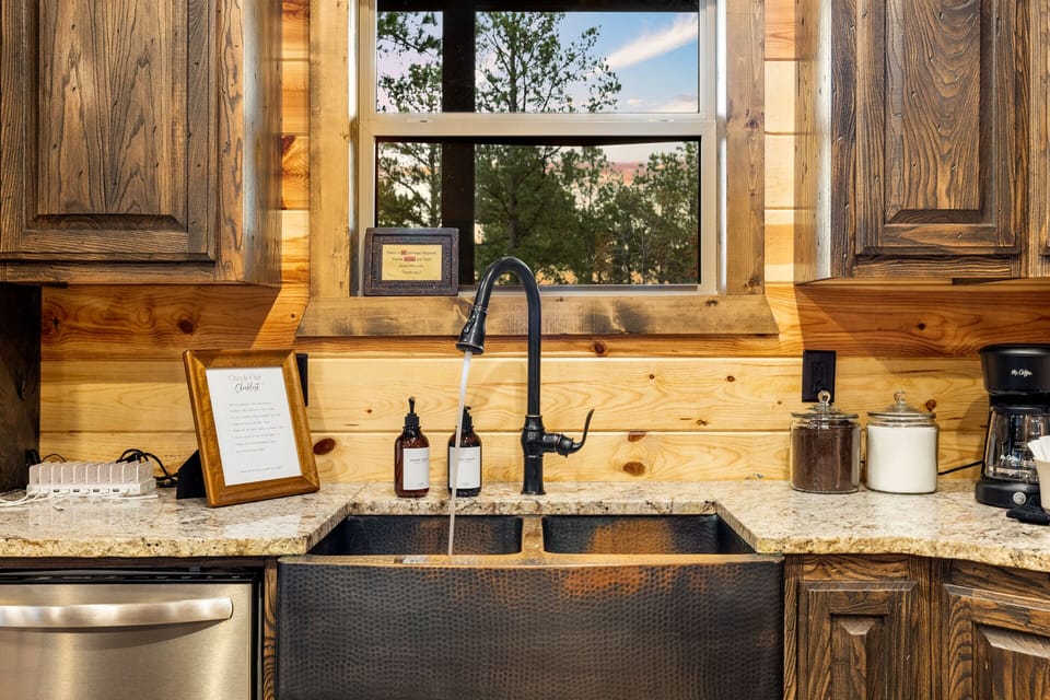 Coffee Maker/Keurig and Charging Station