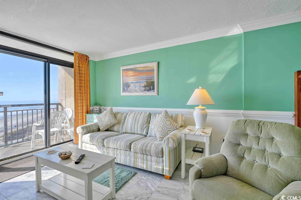 Living Room/Sleeper Sofa