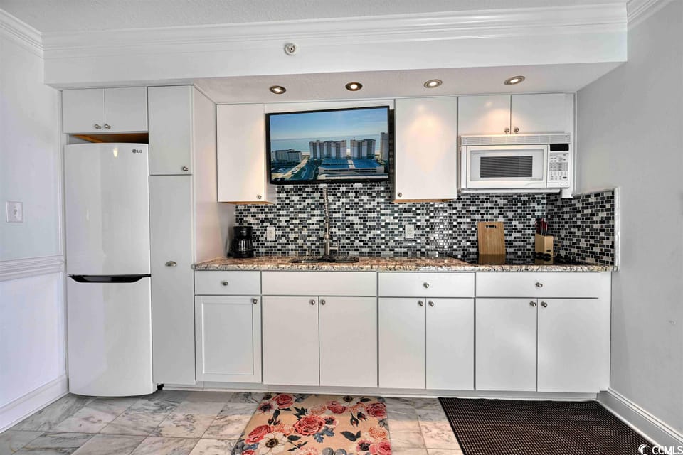 Updated Kitchen Area